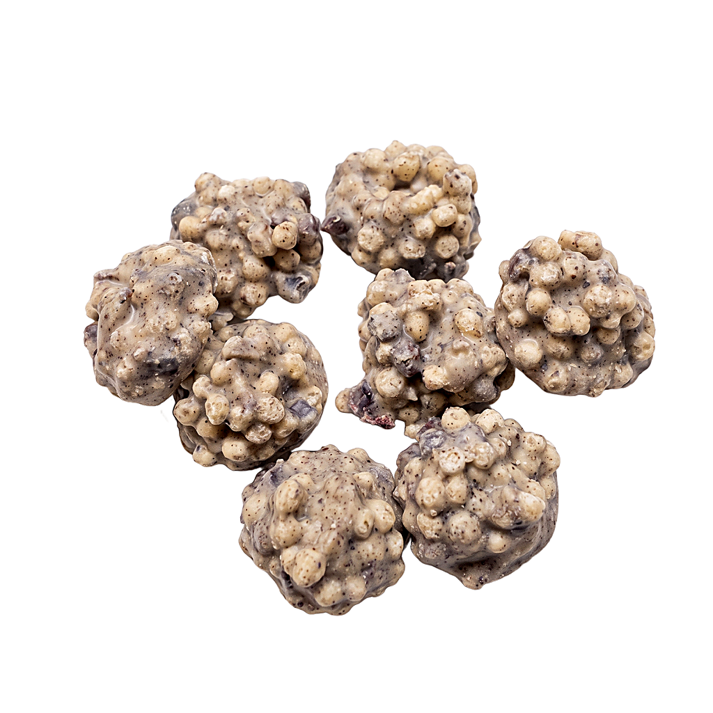 Blaubeer-Schoko-Crispy-Cluster umhüllt mit weißer Schokolade